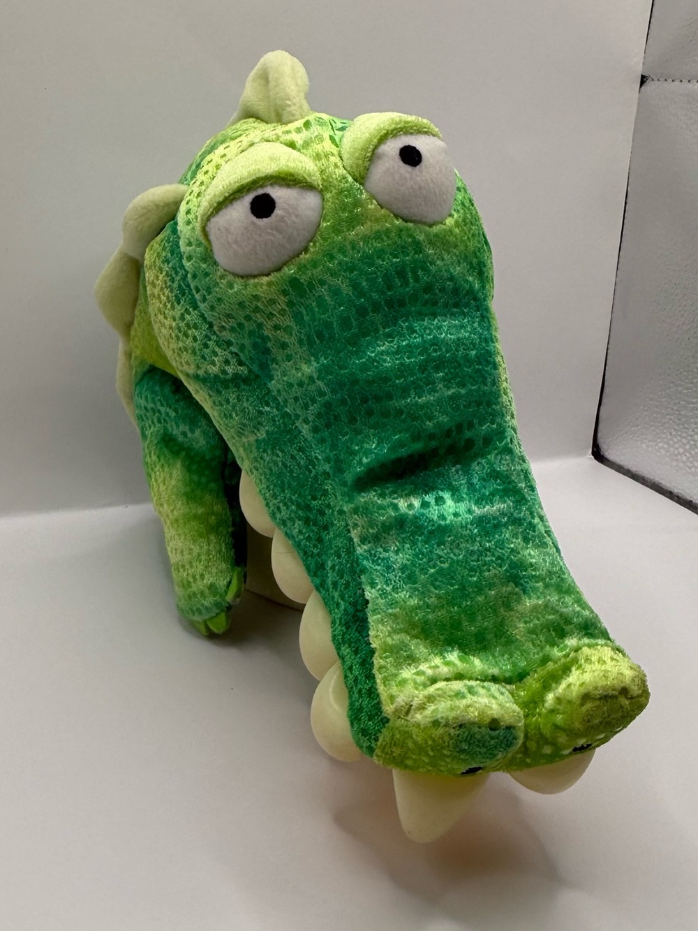 Vintage Manhattan Toy Crocodile Hand Puppet with Teeth